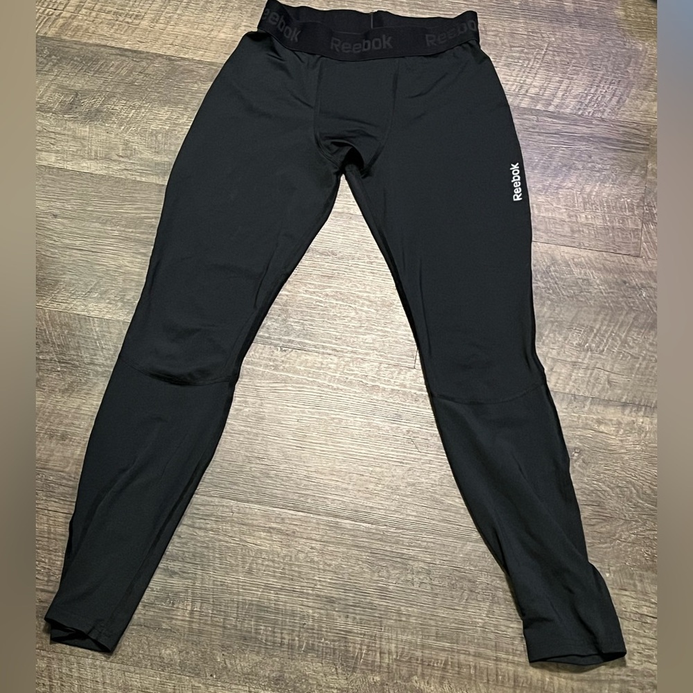 Reebok Black Shiny Performance compression Leggings.